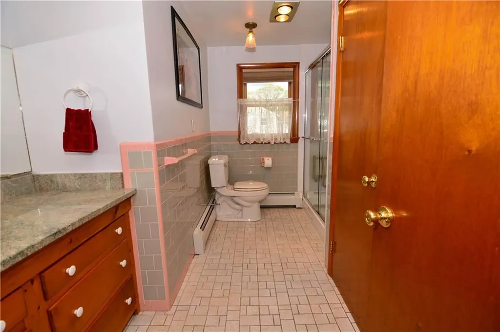38 Carnation Drive Warwick RI 02886