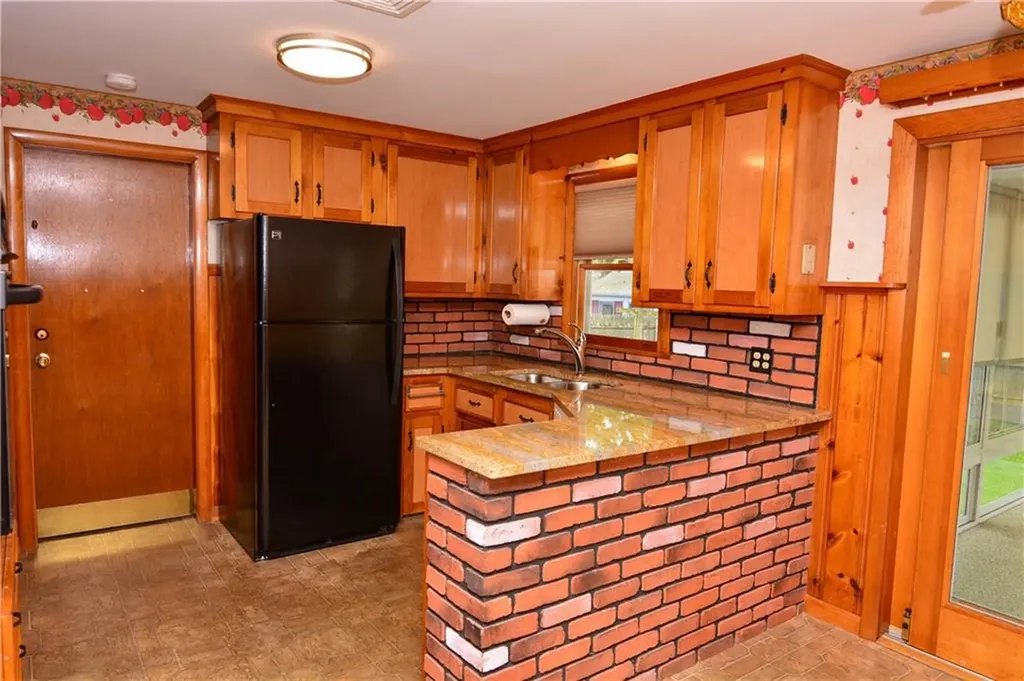 38 Carnation Drive Warwick RI 02886