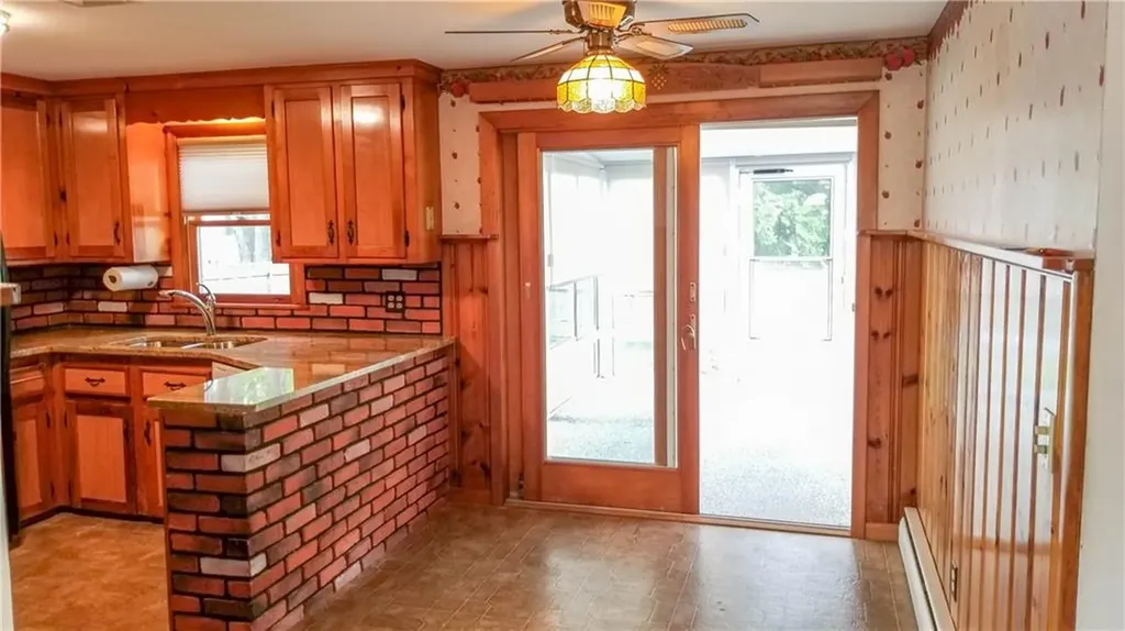 38 Carnation Drive Warwick RI 02886