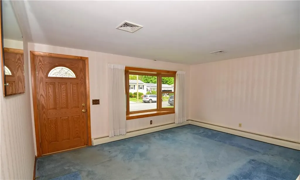 38 Carnation Drive Warwick RI 02886