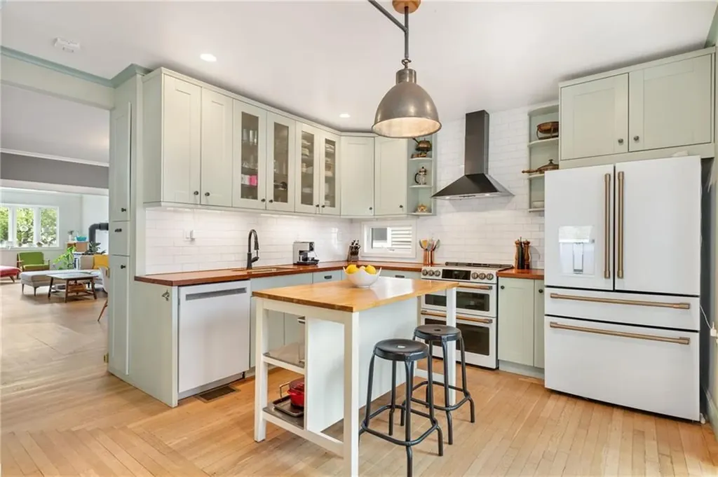 1207 Chalkstone Avenue Providence RI 02908