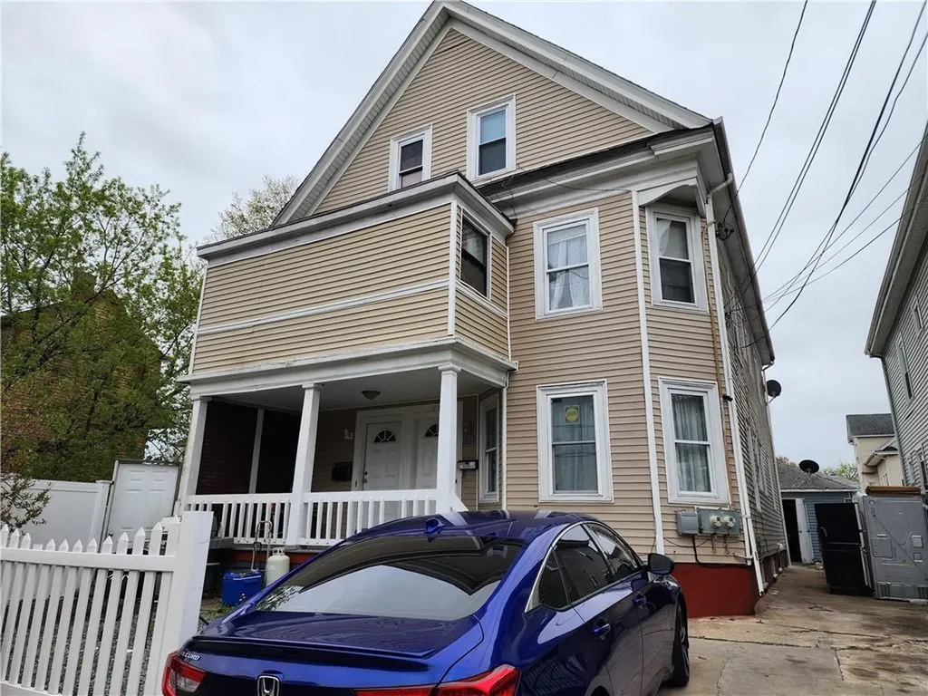 8 Sumter Street Providence RI 02907