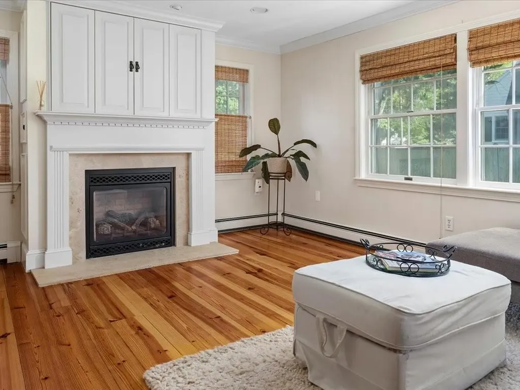 33 Chapin Road Barrington RI 02806