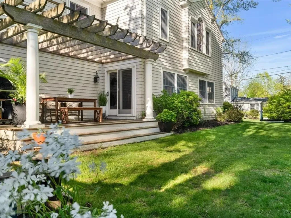 33 Chapin Road Barrington RI 02806
