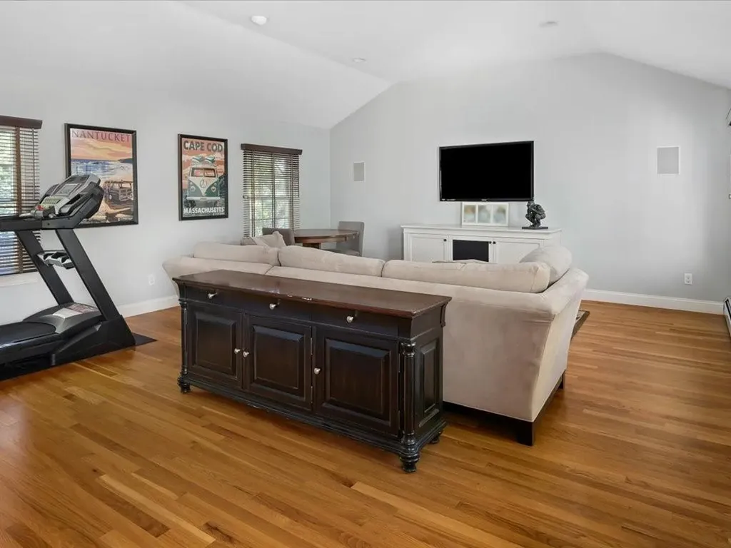 33 Chapin Road Barrington RI 02806