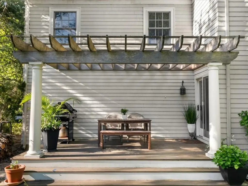 33 Chapin Road Barrington RI 02806