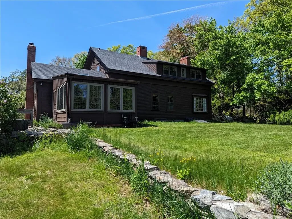 335 Long Entry Road Glocester RI 02814