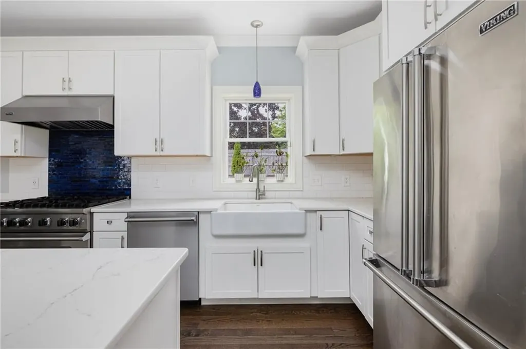 229 Narragansett Parkway Warwick RI 02888