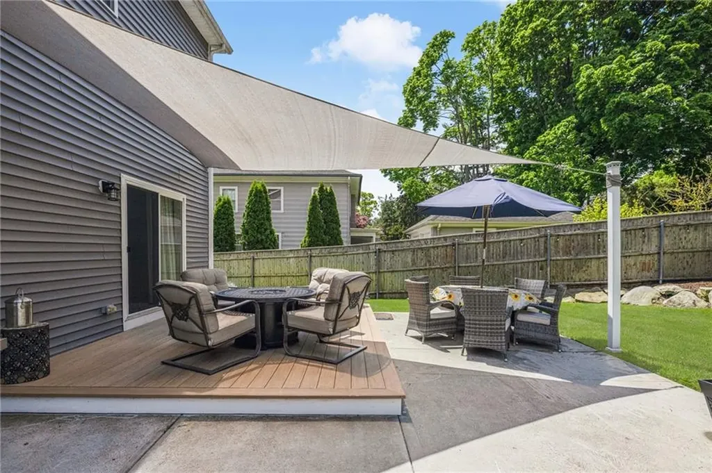 229 Narragansett Parkway Warwick RI 02888