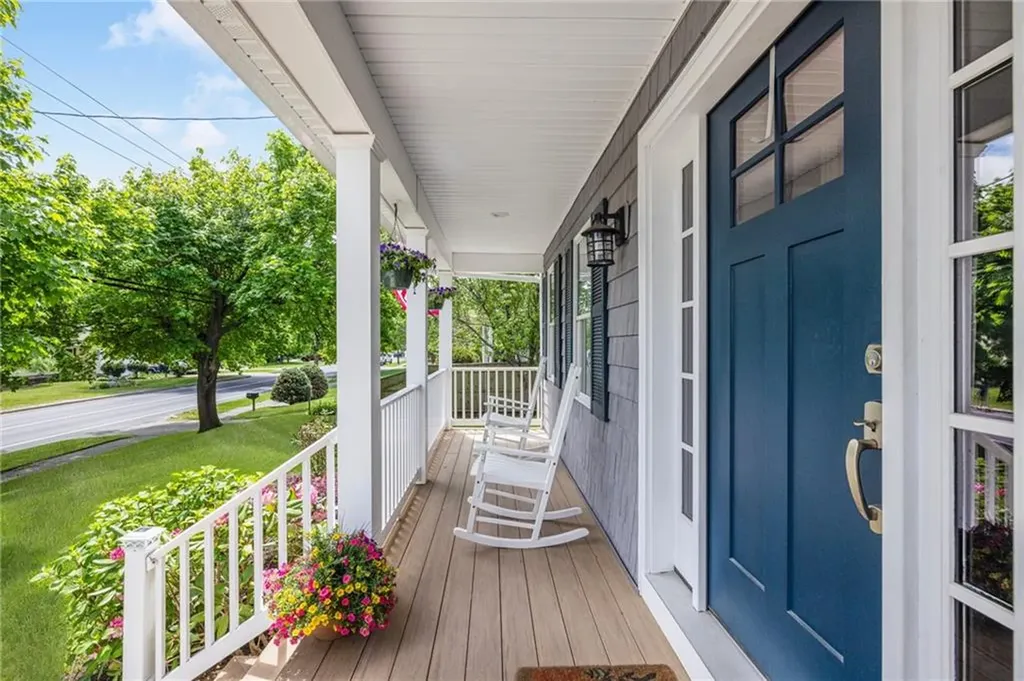 229 Narragansett Parkway Warwick RI 02888