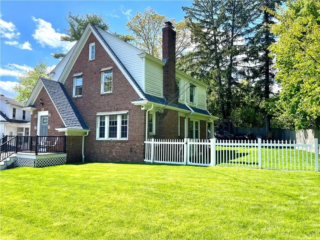 71 Elsie Street Cranston RI 02910