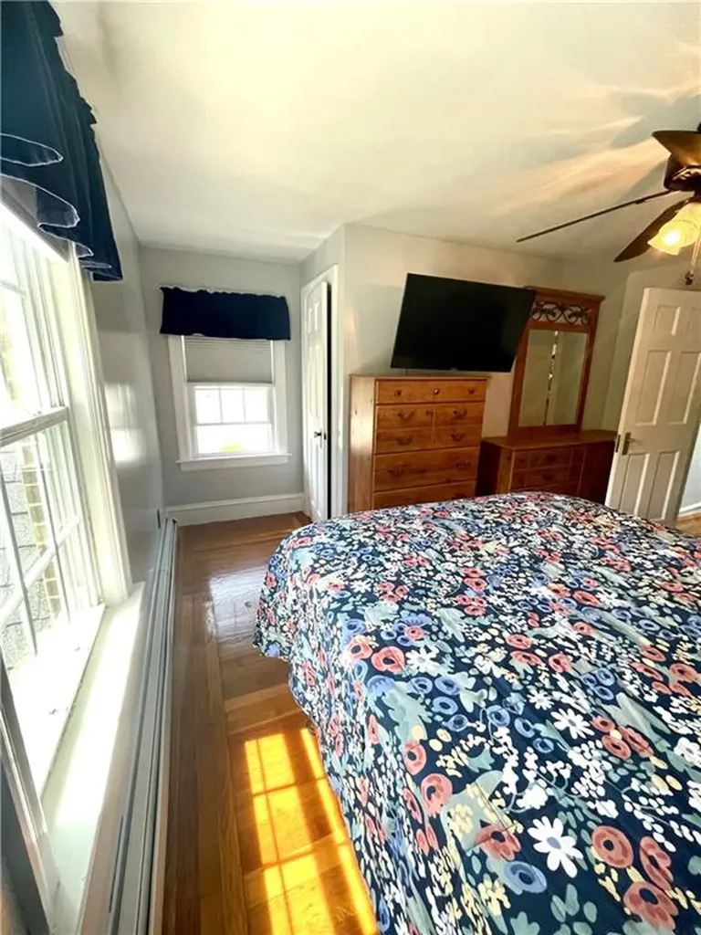 71 Elsie Street Cranston RI 02910