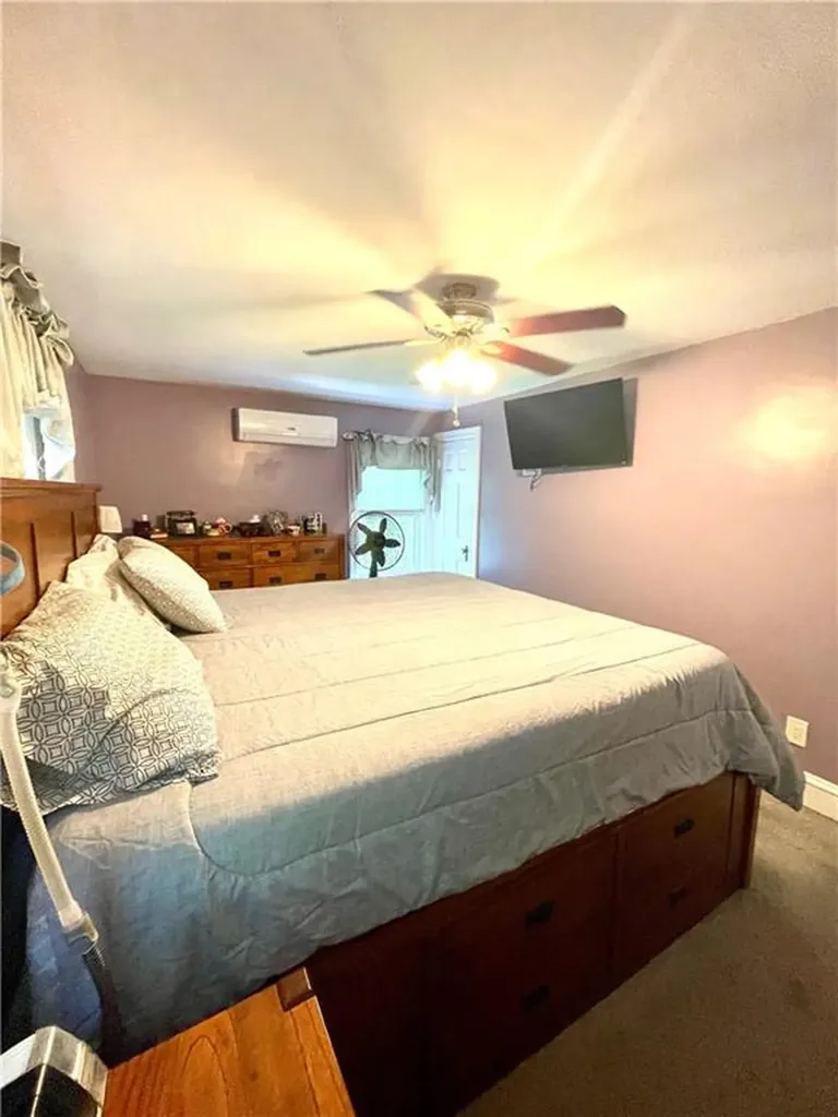 71 Elsie Street Cranston RI 02910