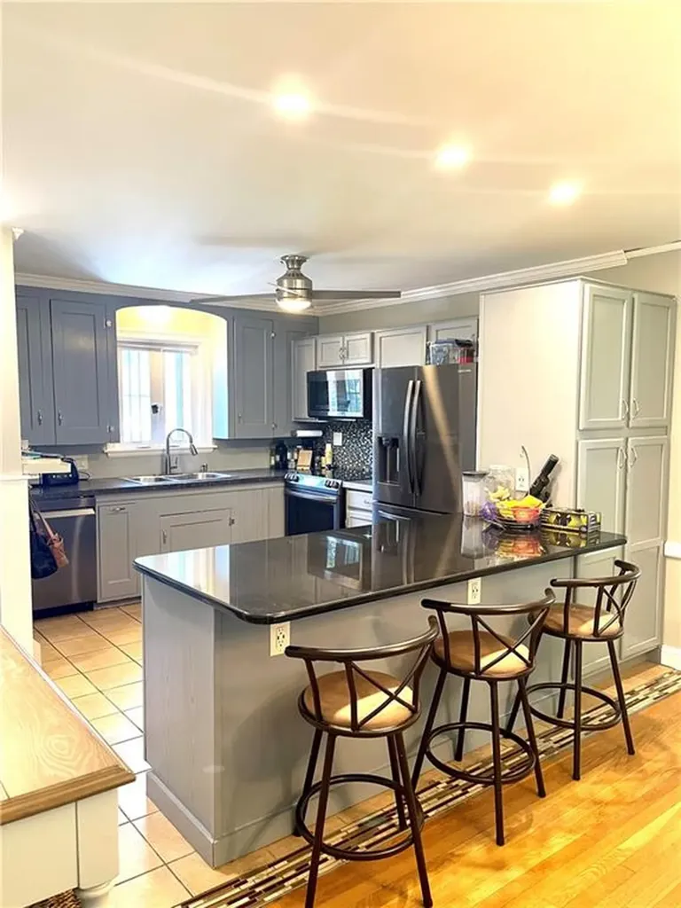 71 Elsie Street Cranston RI 02910