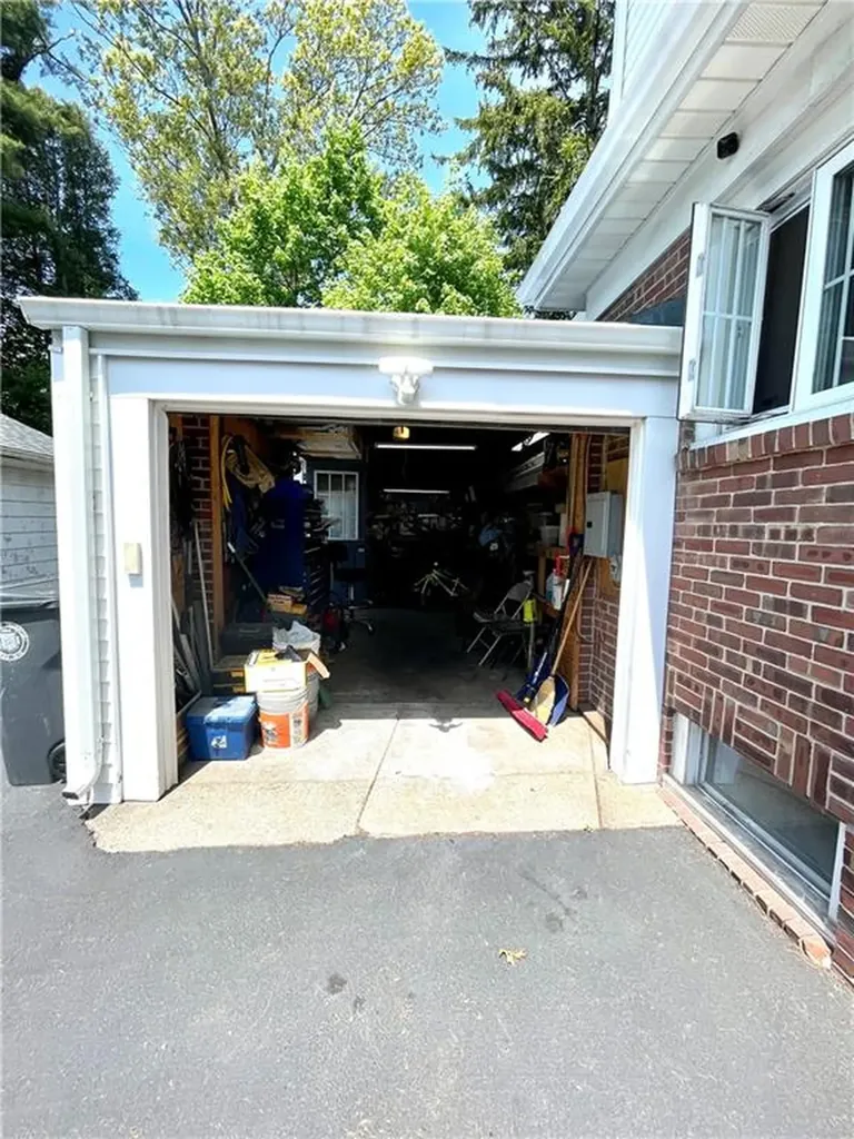 71 Elsie Street Cranston RI 02910
