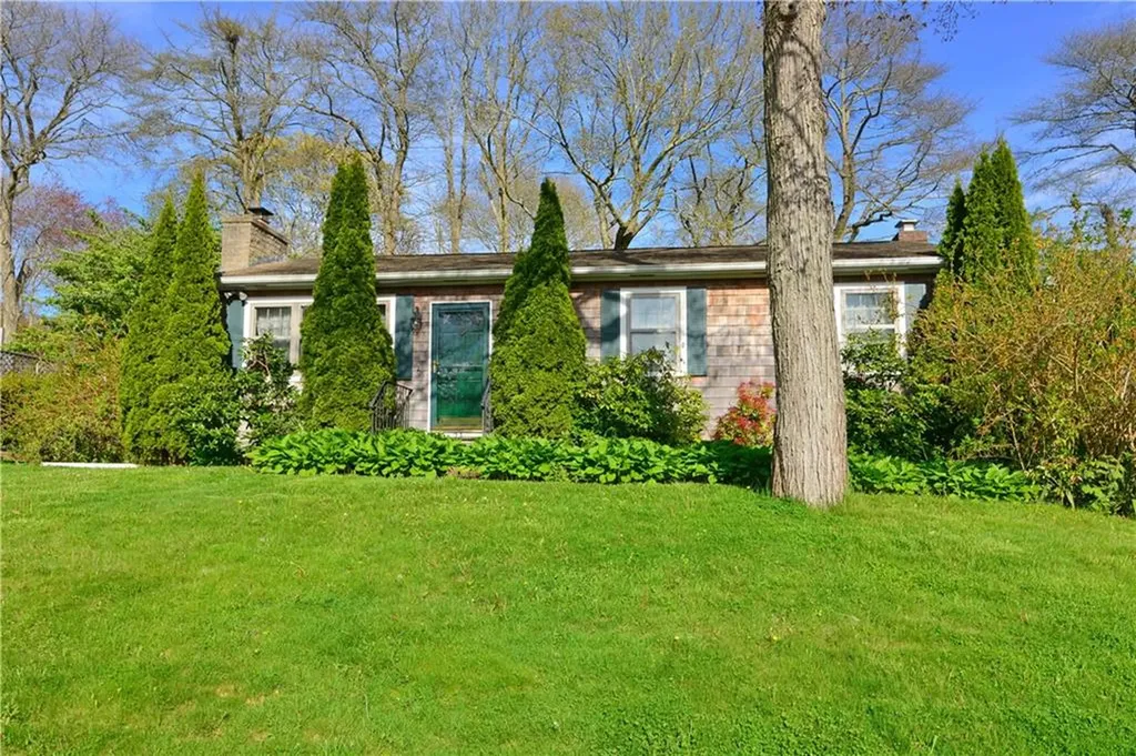 21 Sassafras Trail Narragansett RI 02882
