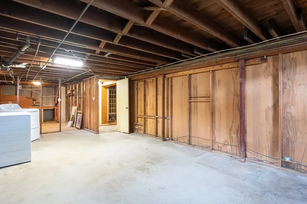 211 Williams Street Cumberland RI 02864