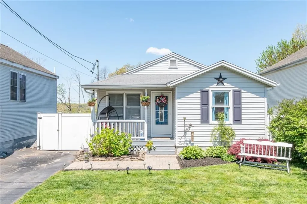27 Anna Avenue Cumberland RI 02864