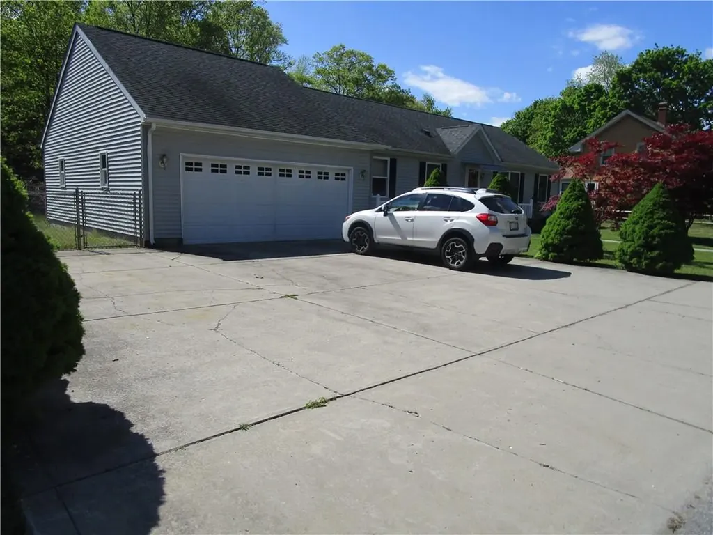 830 Lower River Road Lincoln RI 02865