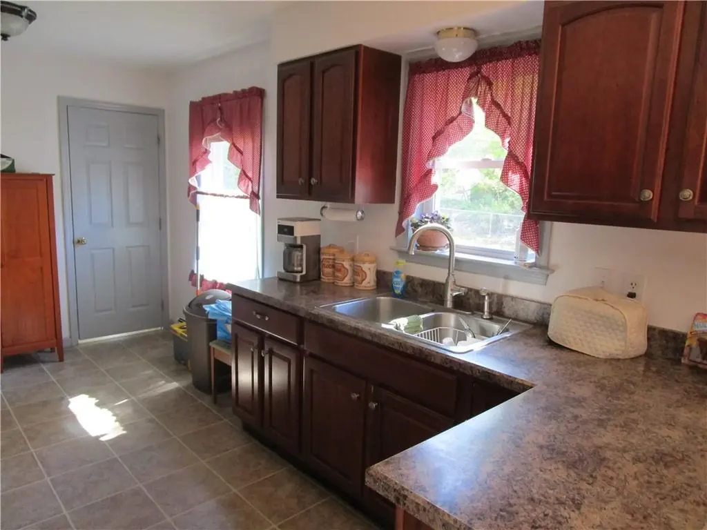 830 Lower River Road Lincoln RI 02865