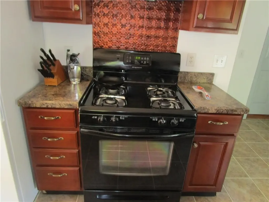 830 Lower River Road Lincoln RI 02865