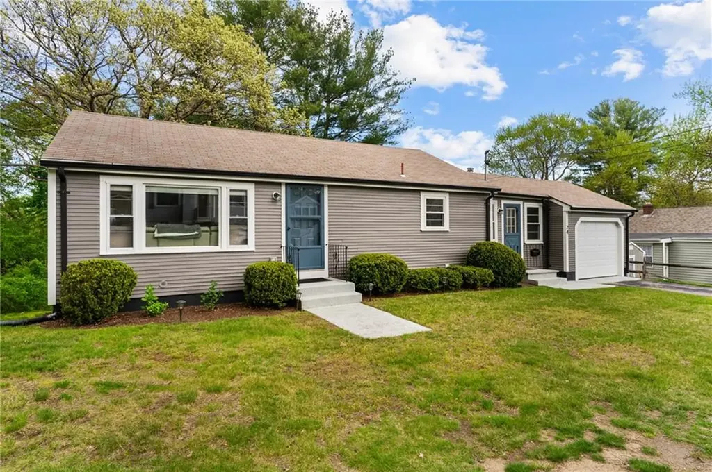 24 Coolidge Avenue Woonsocket RI 02895