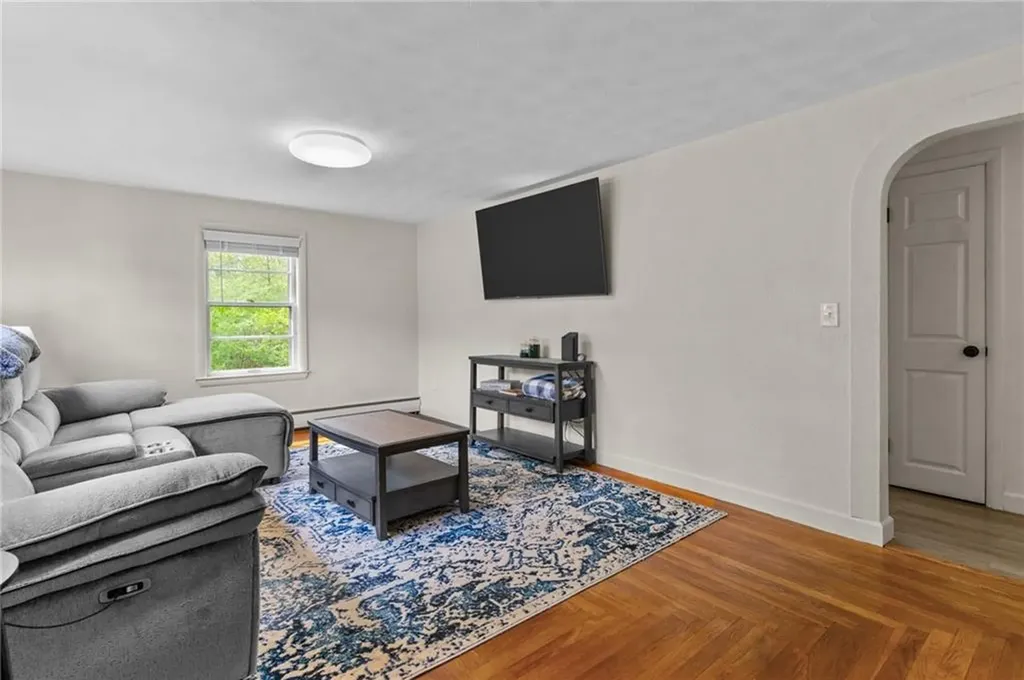 24 Coolidge Avenue Woonsocket RI 02895