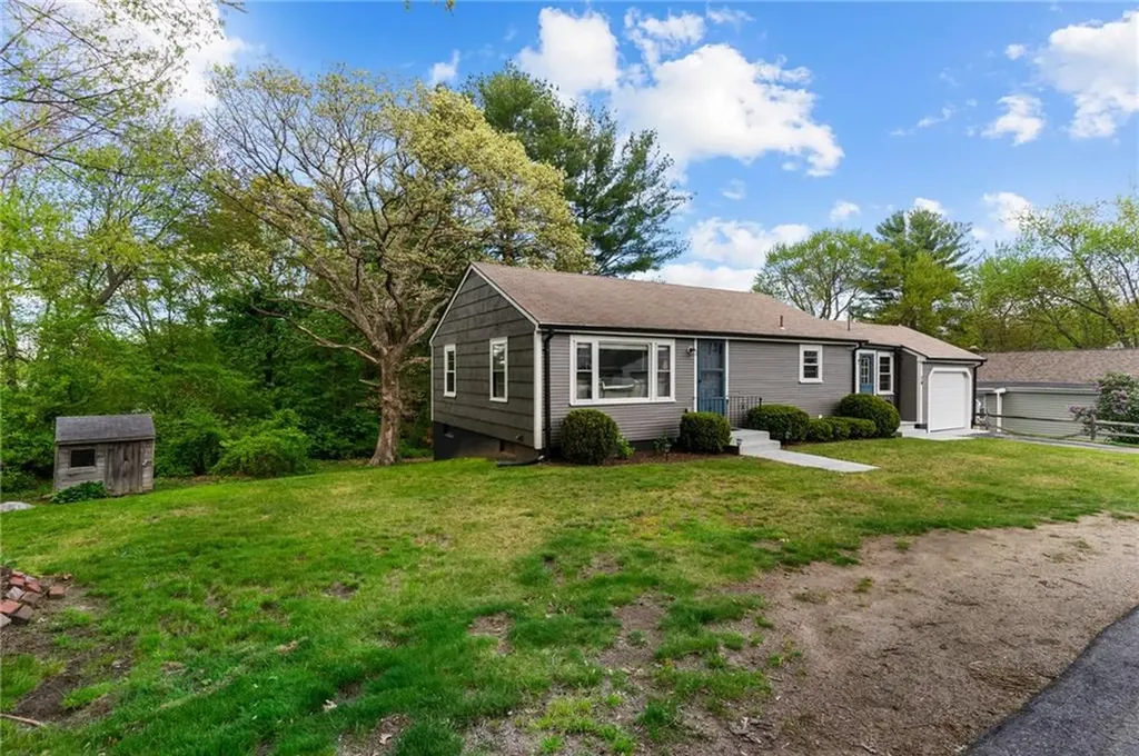 24 Coolidge Avenue Woonsocket RI 02895