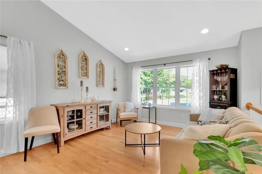 10 Soltys Court West Warwick RI 02893