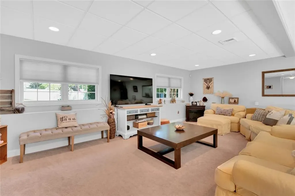 10 Soltys Court West Warwick RI 02893