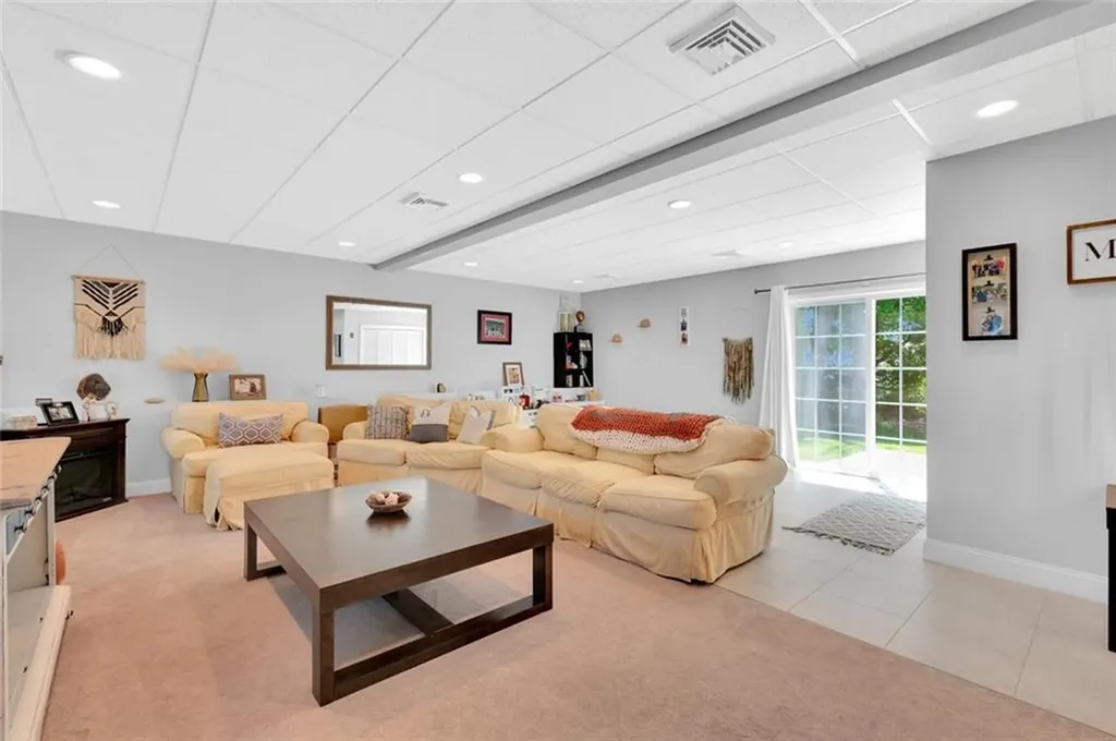 10 Soltys Court West Warwick RI 02893