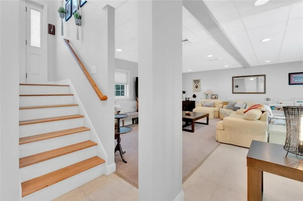 10 Soltys Court West Warwick RI 02893