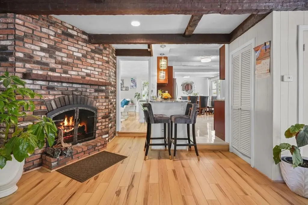 42 Pinewood Drive North Providence RI 02904