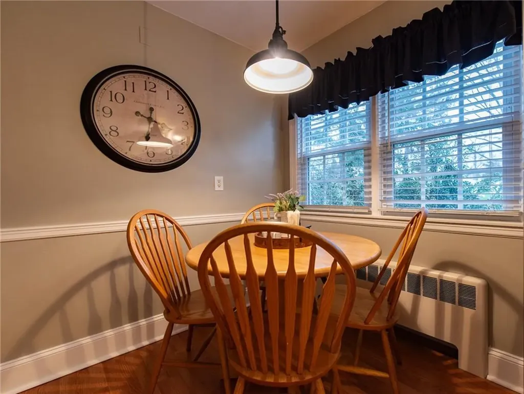 48 Leroy Avenue Warwick RI 02889