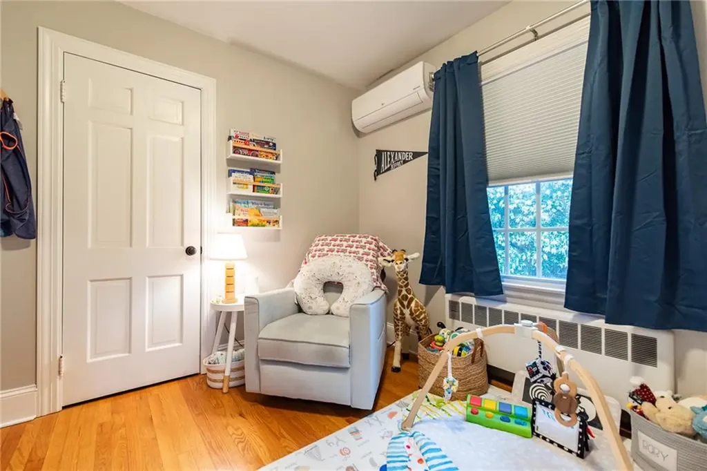 48 Leroy Avenue Warwick RI 02889
