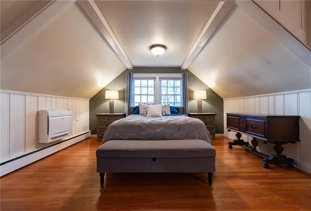 48 Leroy Avenue Warwick RI 02889