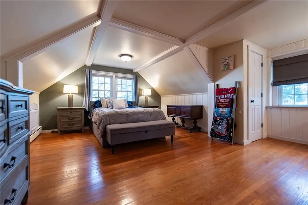48 Leroy Avenue Warwick RI 02889