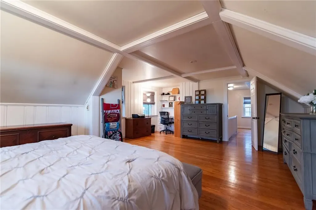 48 Leroy Avenue Warwick RI 02889