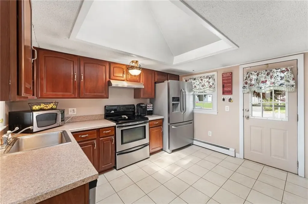 70 Grotto Avenue Warwick RI 02888