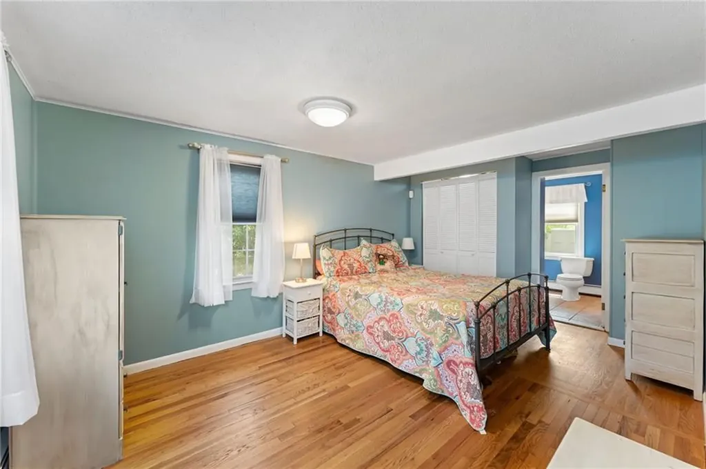 70 Grotto Avenue Warwick RI 02888