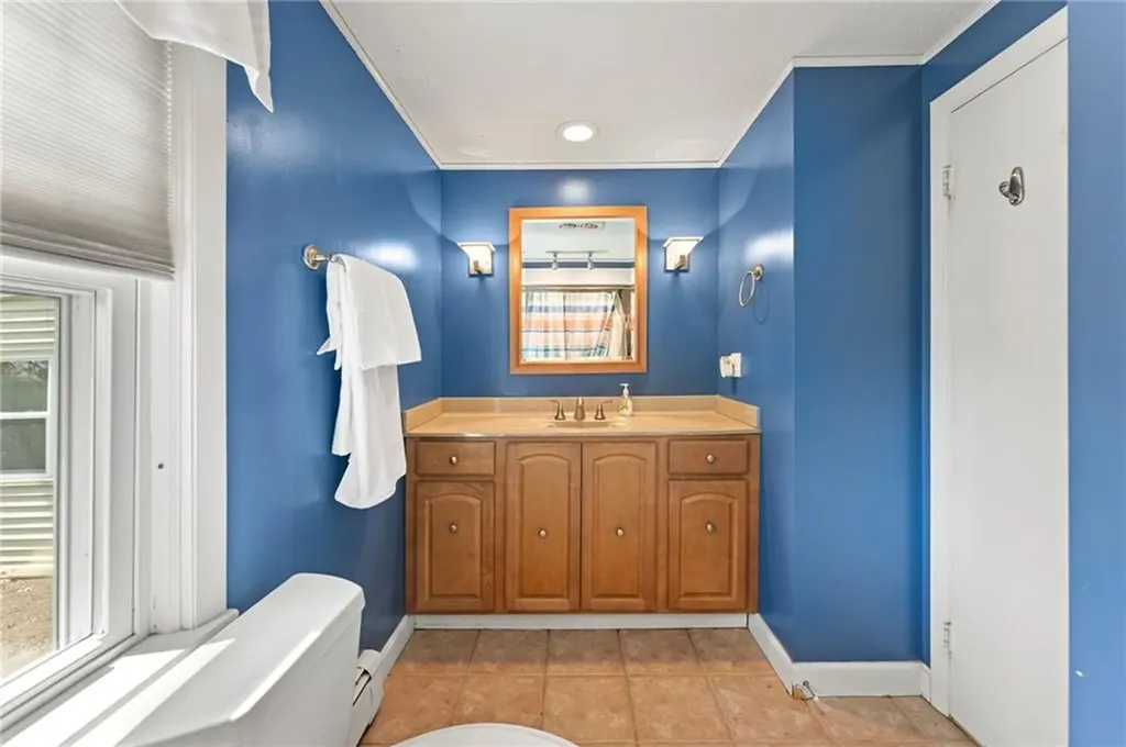 70 Grotto Avenue Warwick RI 02888