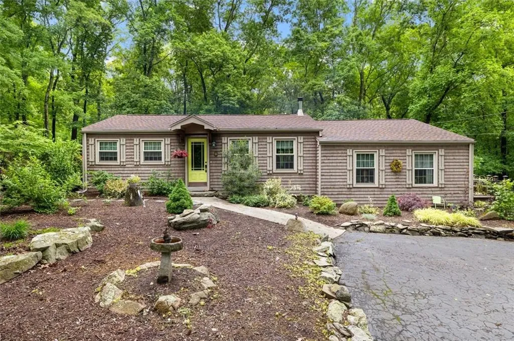28 Sherman Avenue Lincoln RI 02865