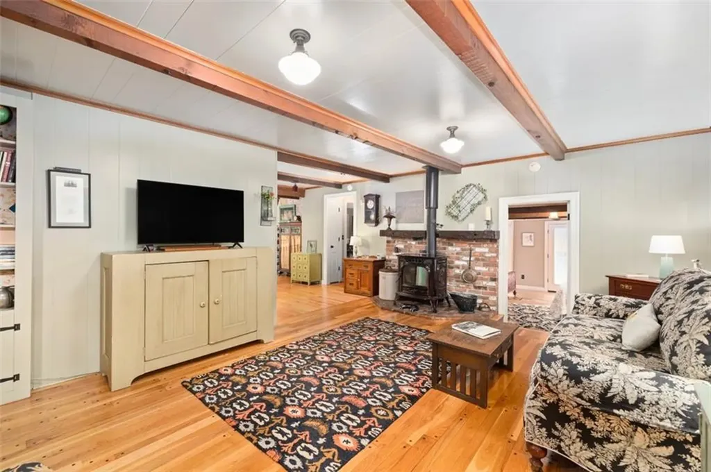 28 Sherman Avenue Lincoln RI 02865