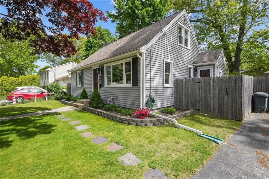 17 Flynn Avenue Cranston RI 02920