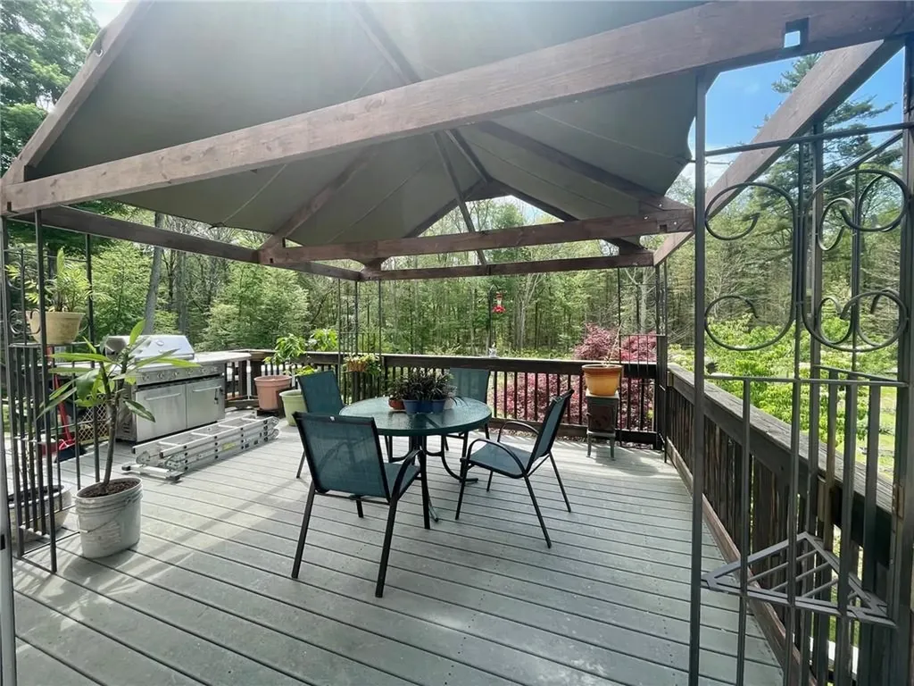 114 Central Pike Foster RI 02825