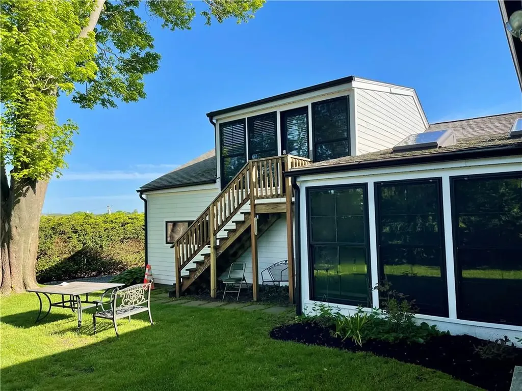 47 Burbank Avenue Narragansett RI 02882