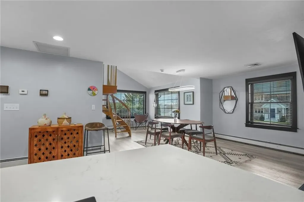 47 Burbank Avenue Narragansett RI 02882