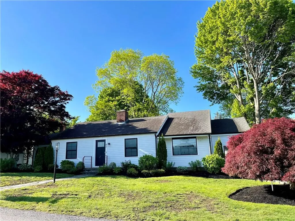 47 Burbank Avenue Narragansett RI 02882