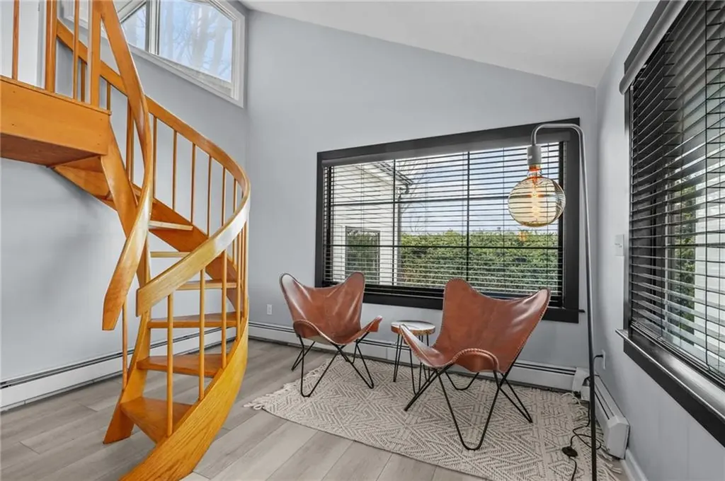 47 Burbank Avenue Narragansett RI 02882
