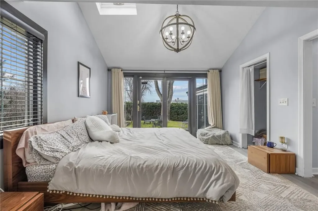 47 Burbank Avenue Narragansett RI 02882